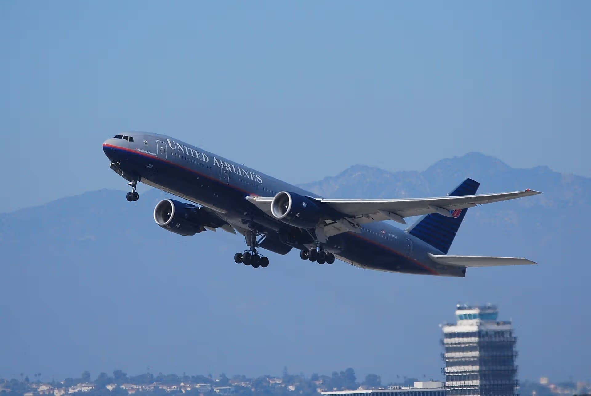 N793UA — Boeing