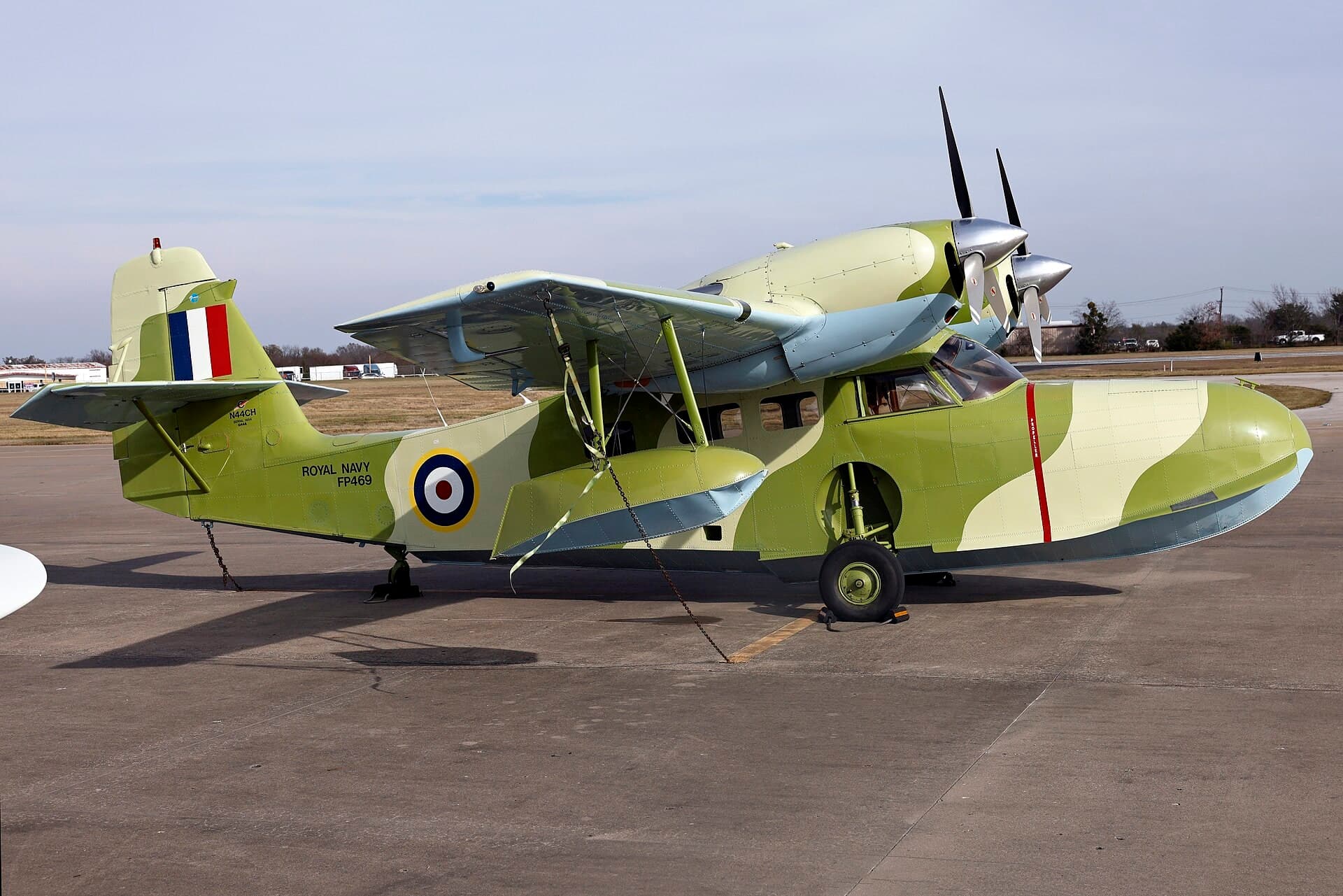 N44CH — Twin-engine aircraft
