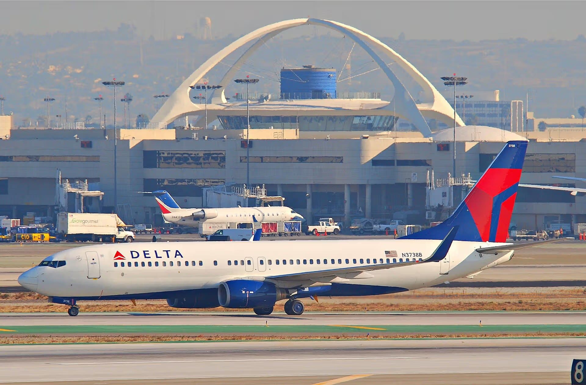 N3738B — Boeing