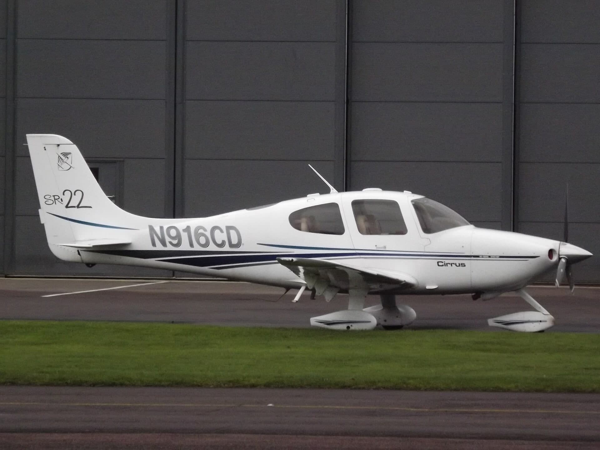 N916CD — Cirrus