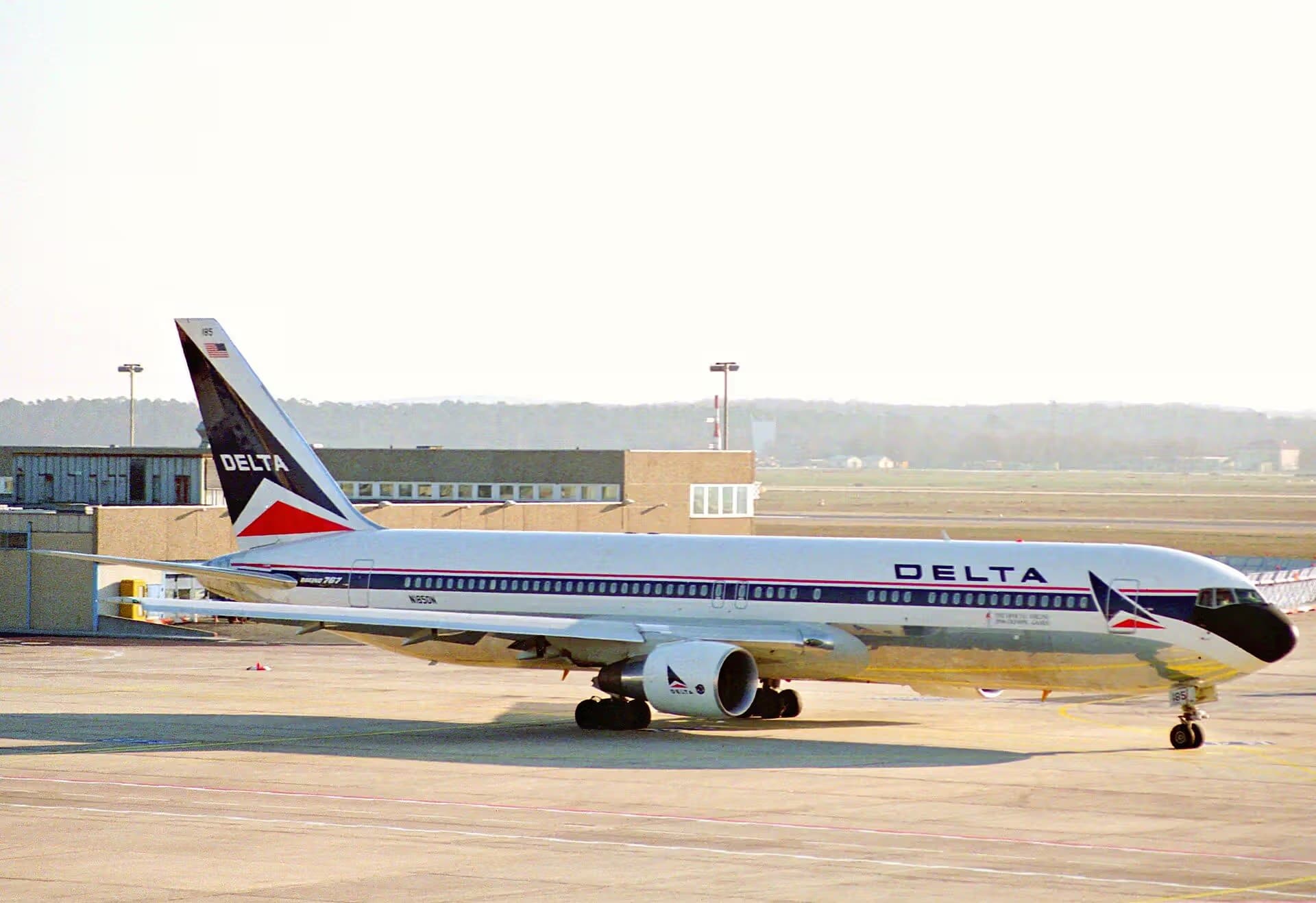 N185DN — Boeing