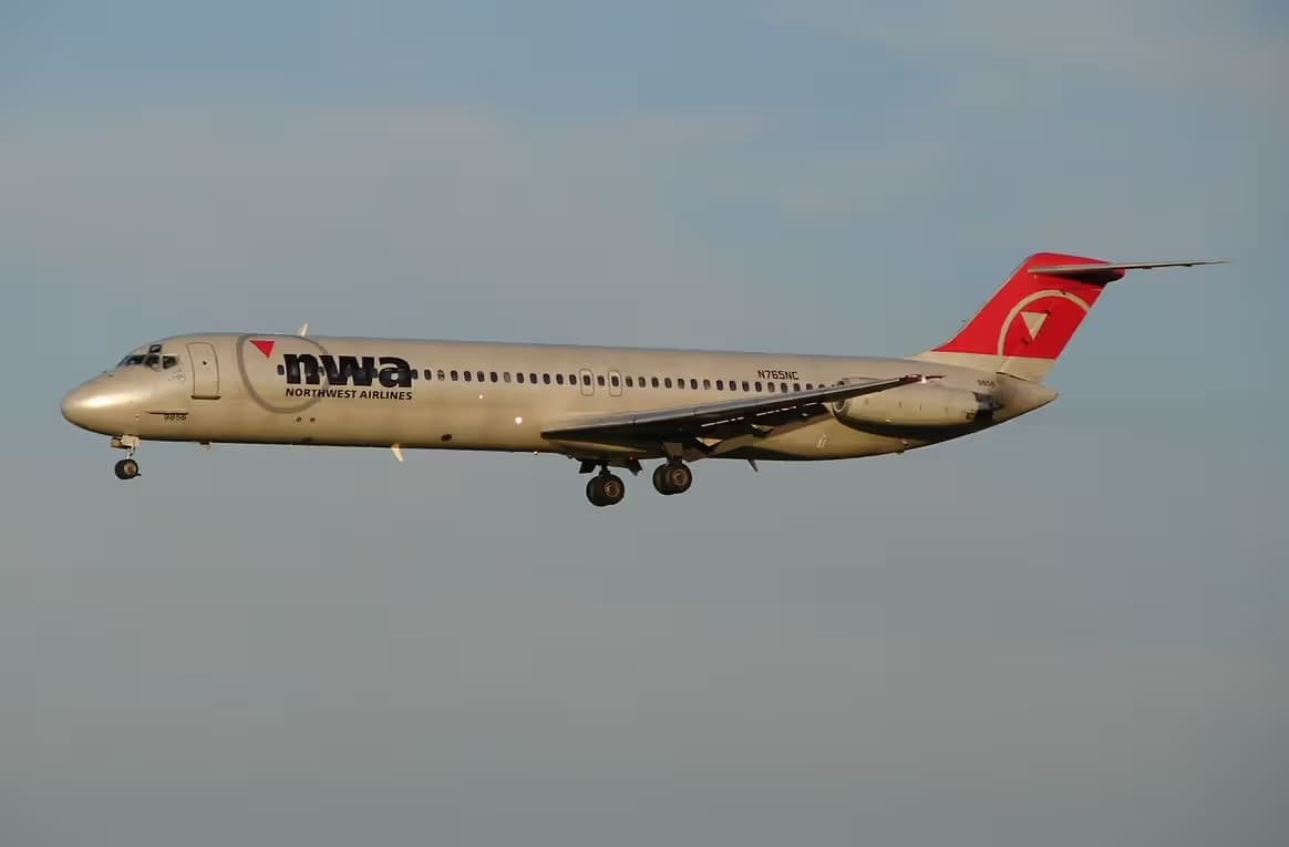 N765NC — Douglas