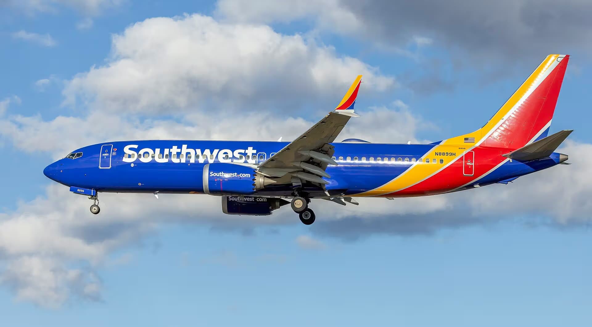 N8899H — Boeing