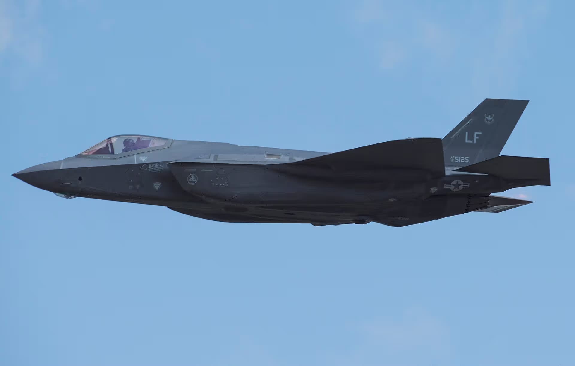 Unidentified — Lockheed