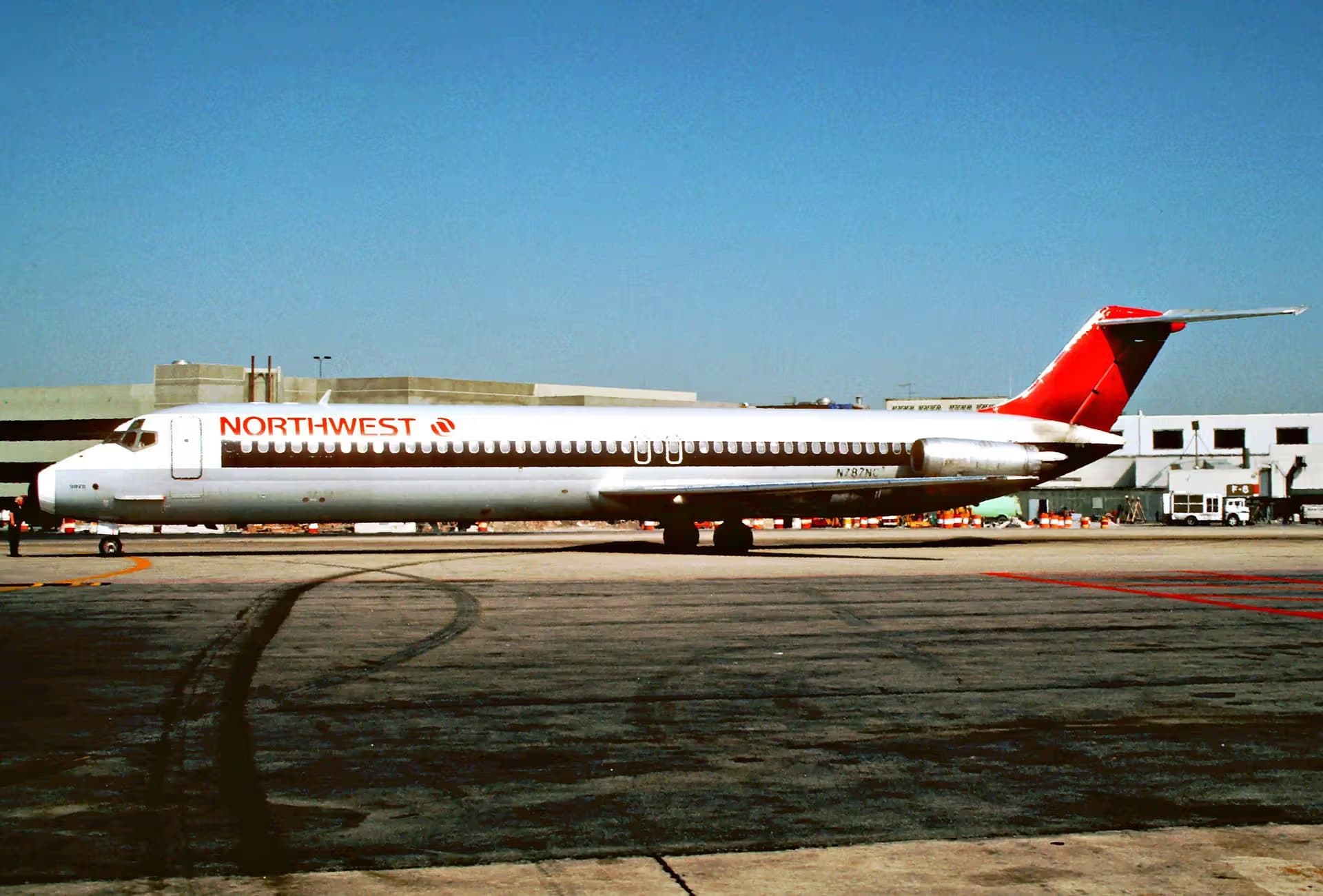 N787NC — Douglas