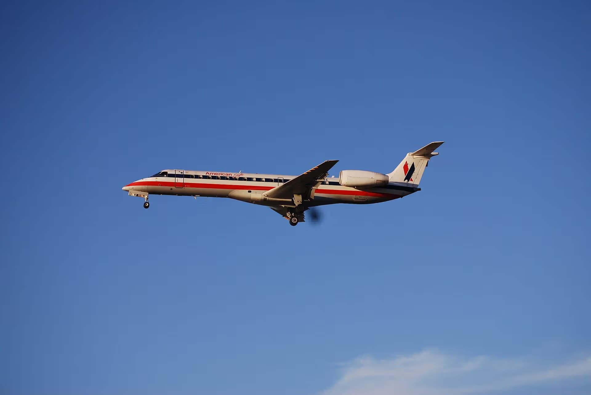 N833AE — Aircraft