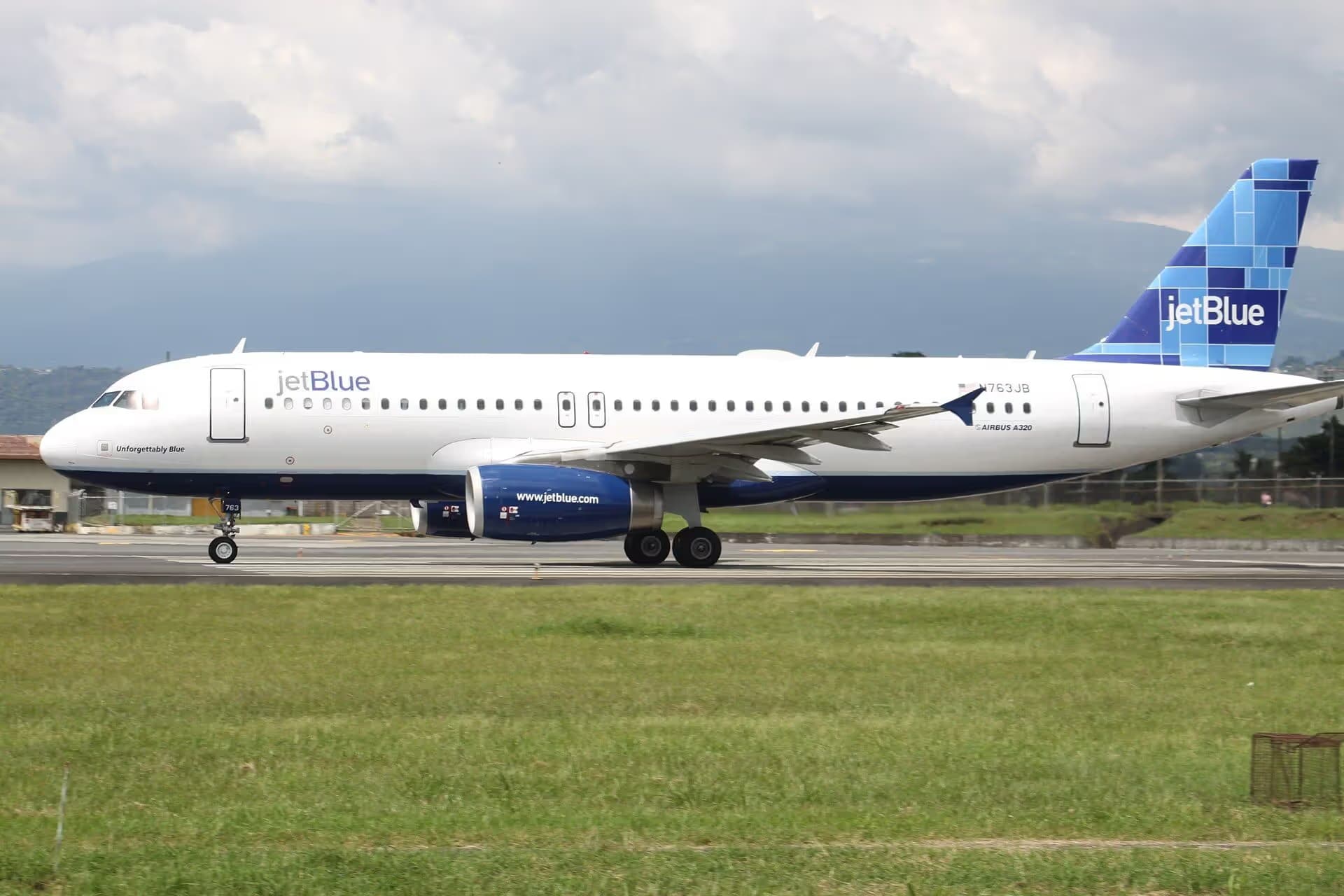 N763JB — Airbus
