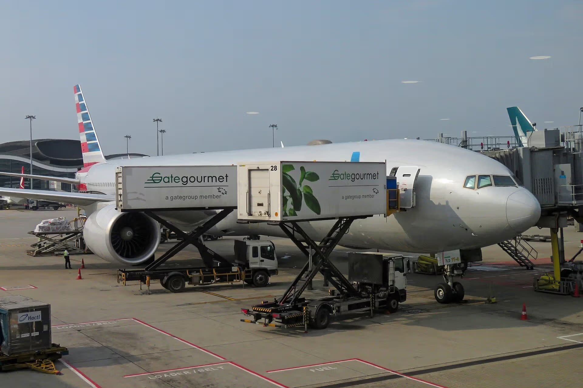 N720AN — Twin-engine aircraft