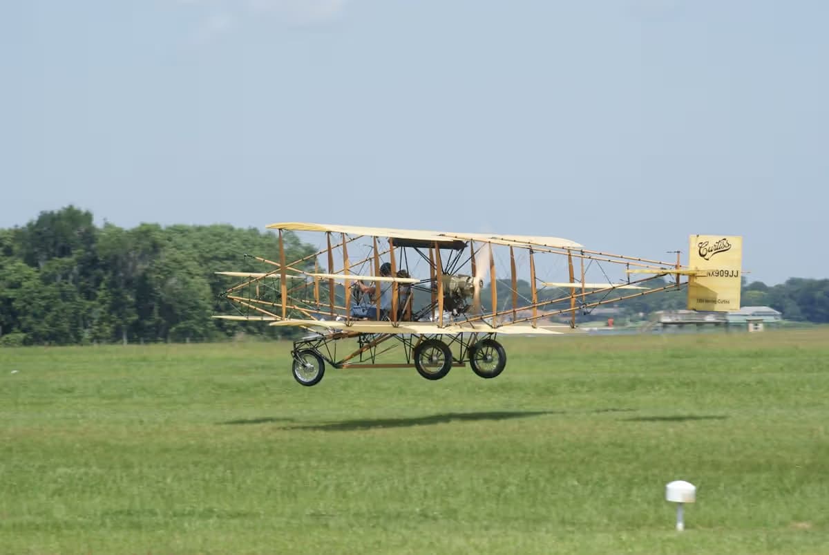 Unidentified — Aircraft