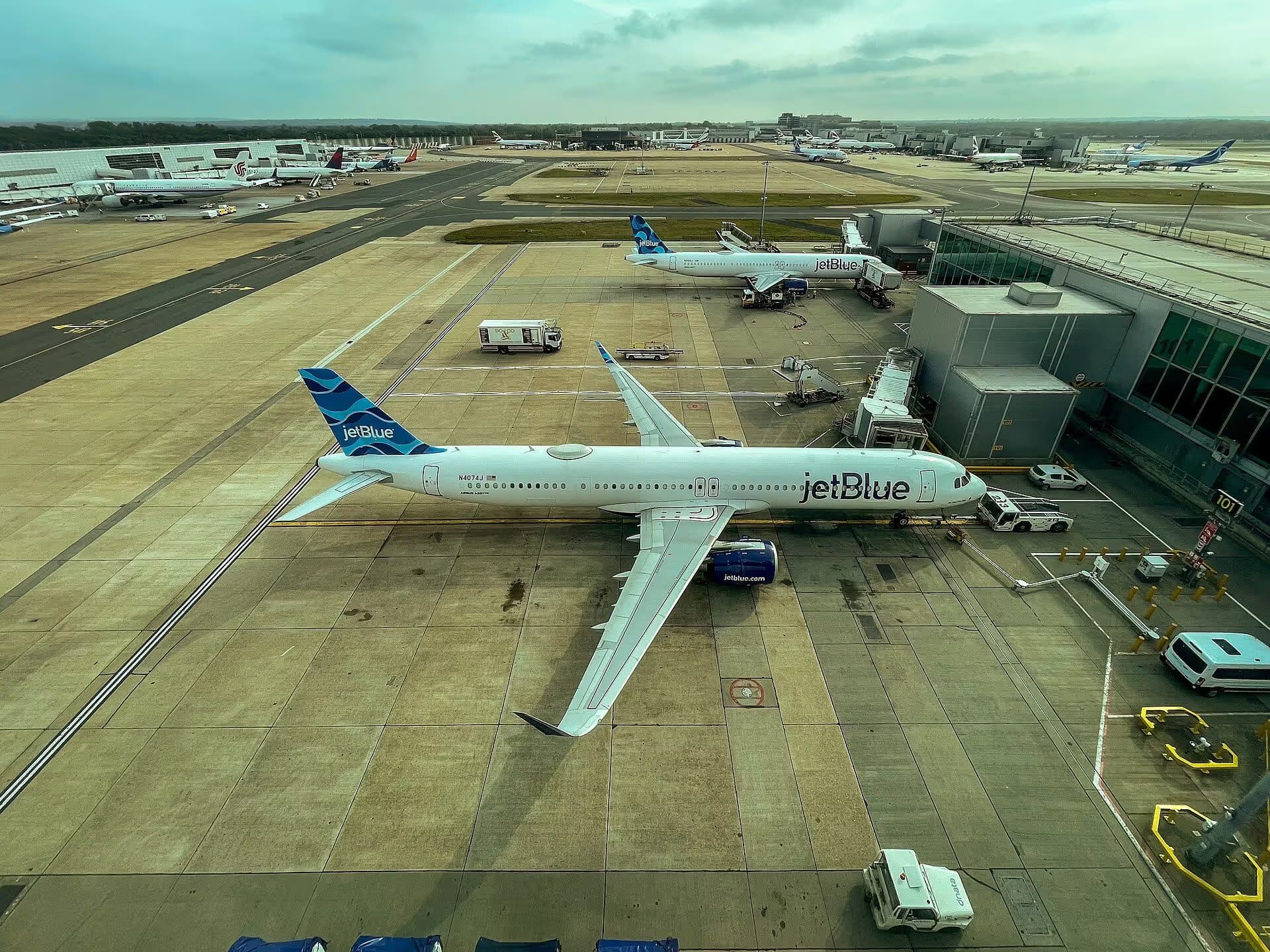 Unidentified — Airbus