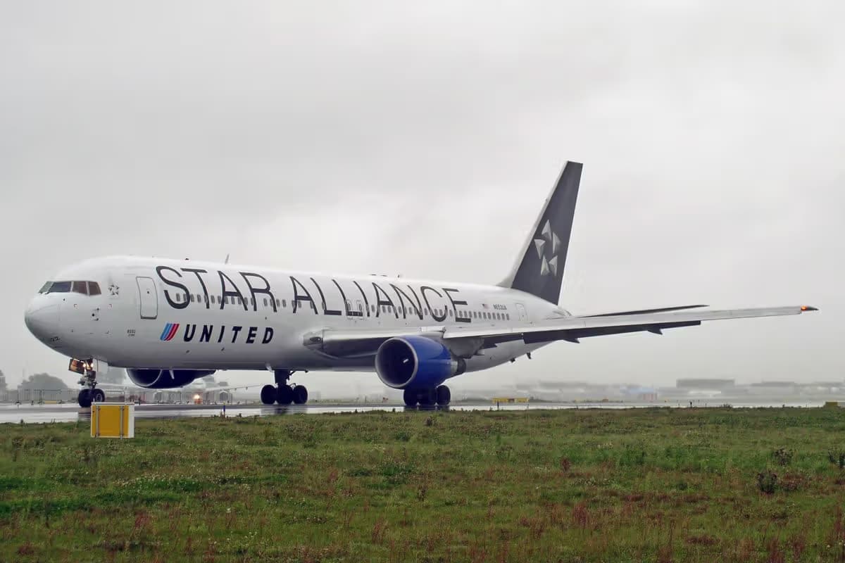 N653UA — Boeing