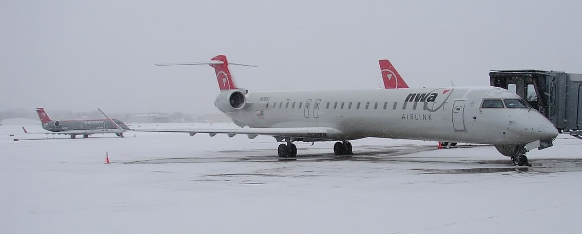 N916XJ — Bombardier