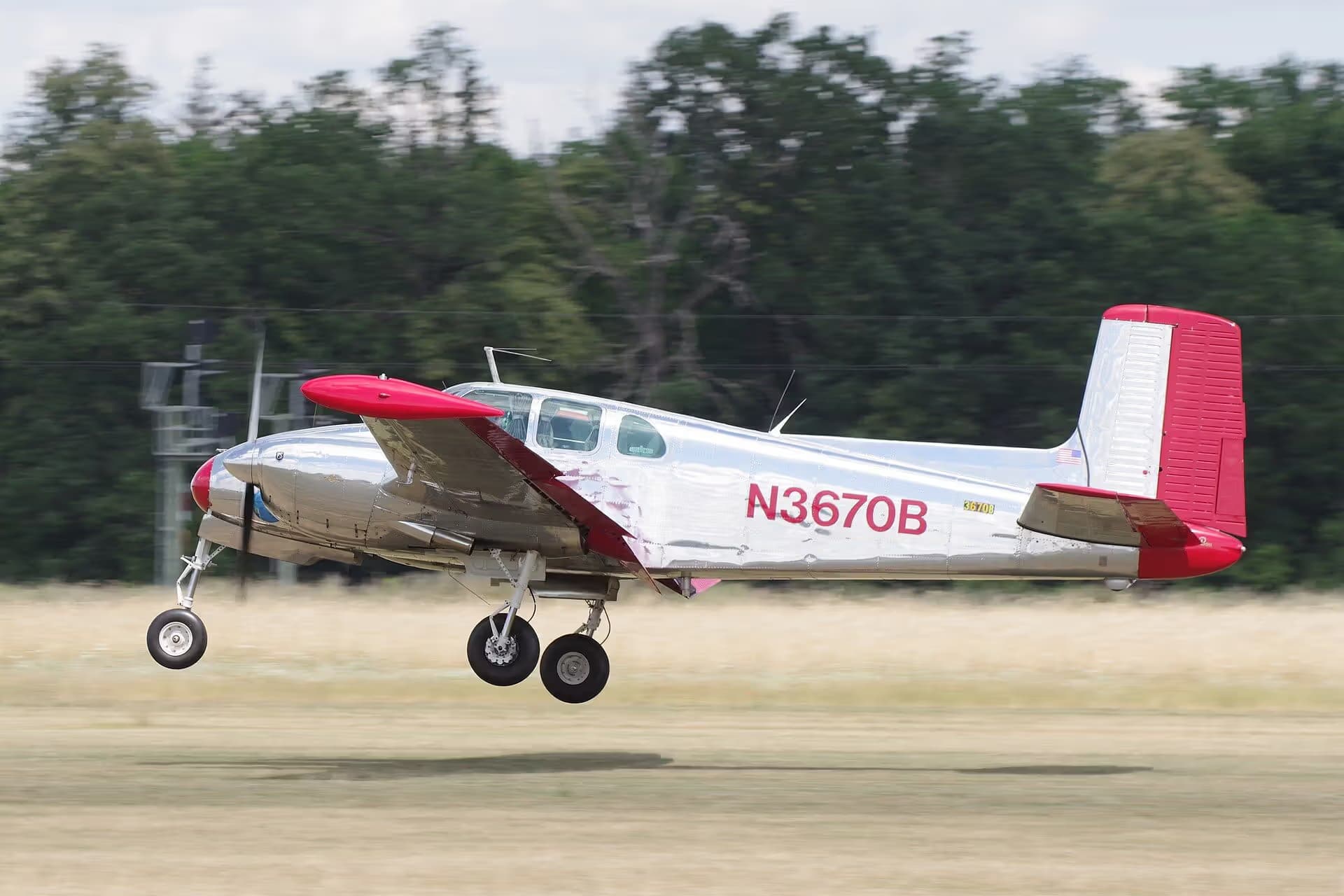 N3670B — Single-engine aircraft