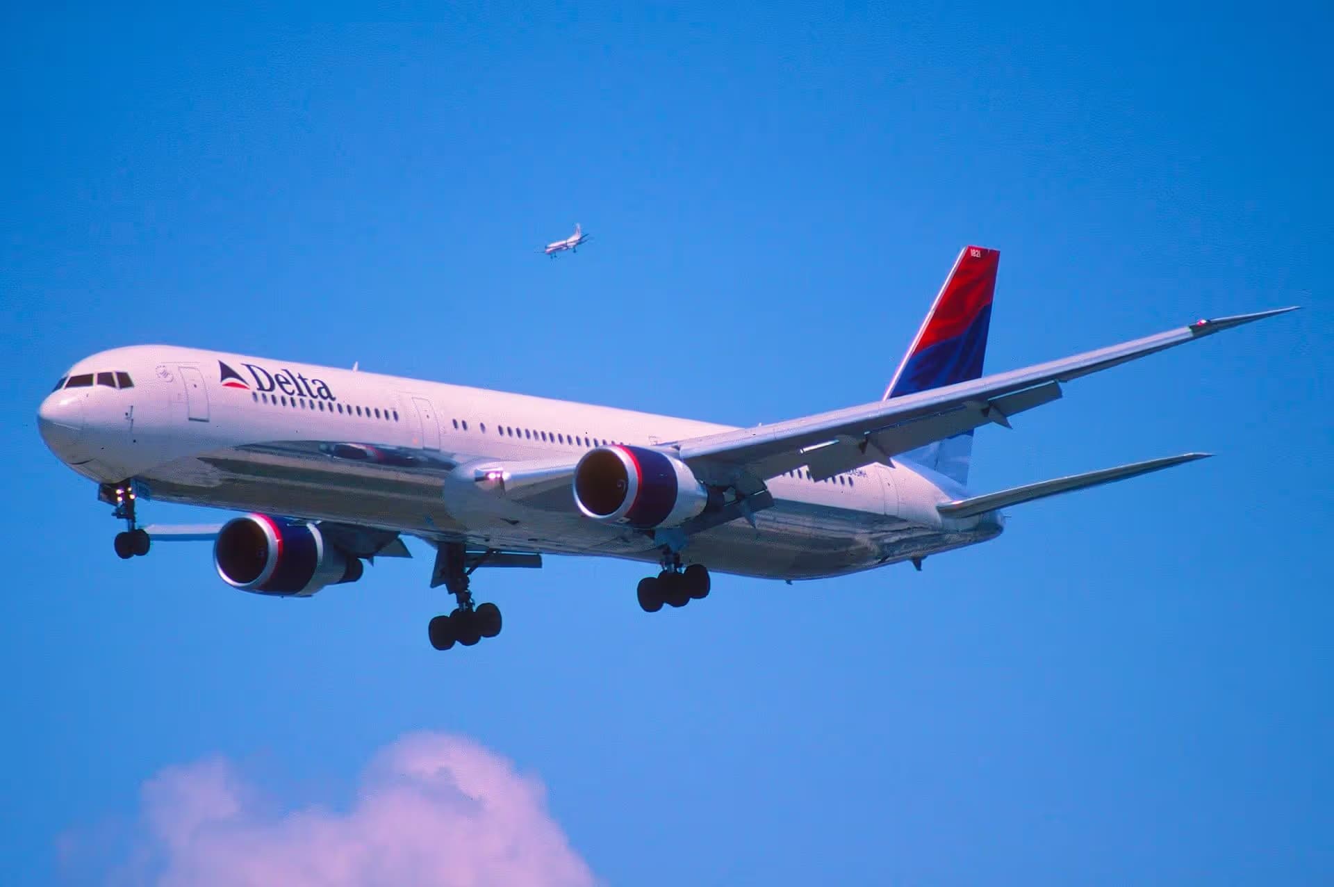 N845MH — Twin-engine aircraft