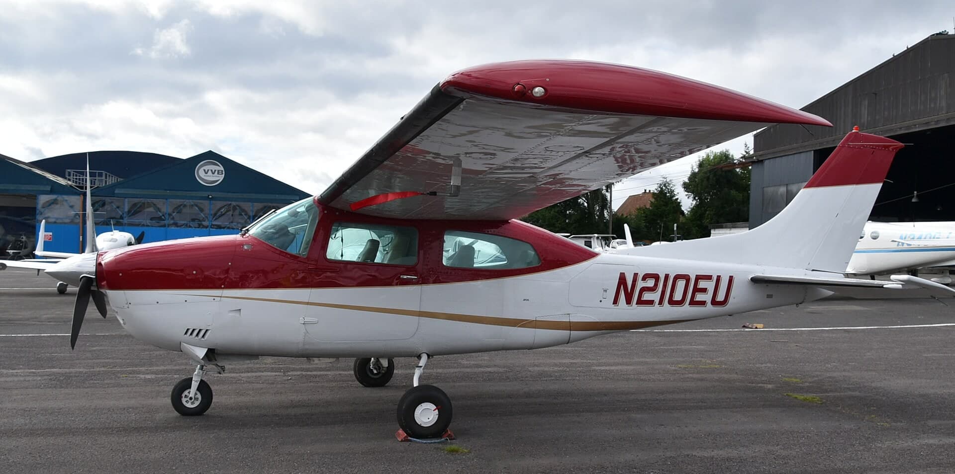 N210EU — Cessna