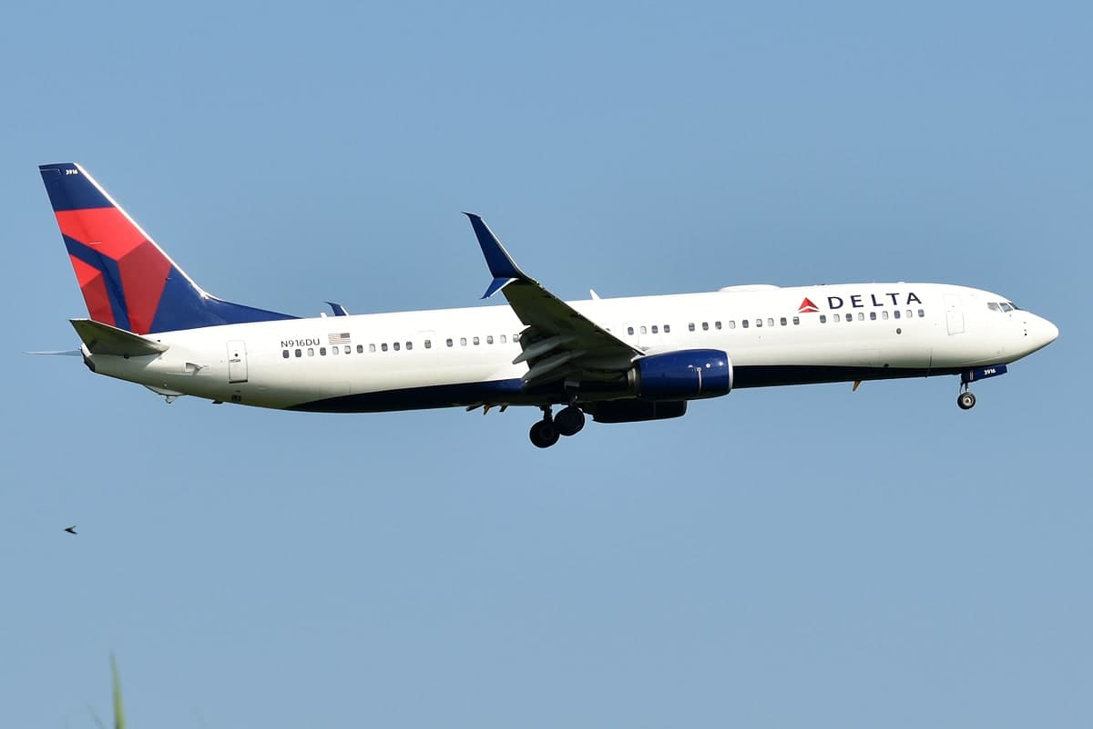 N916DU — Boeing