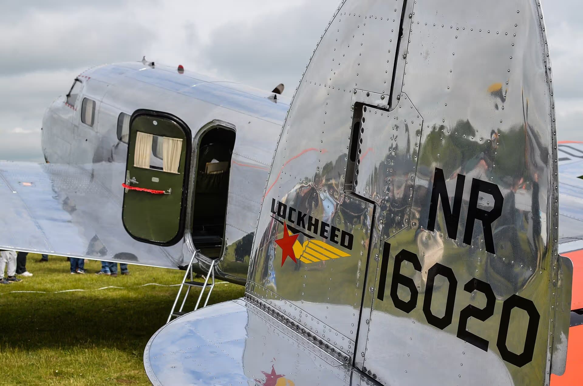 Unidentified — Lockheed