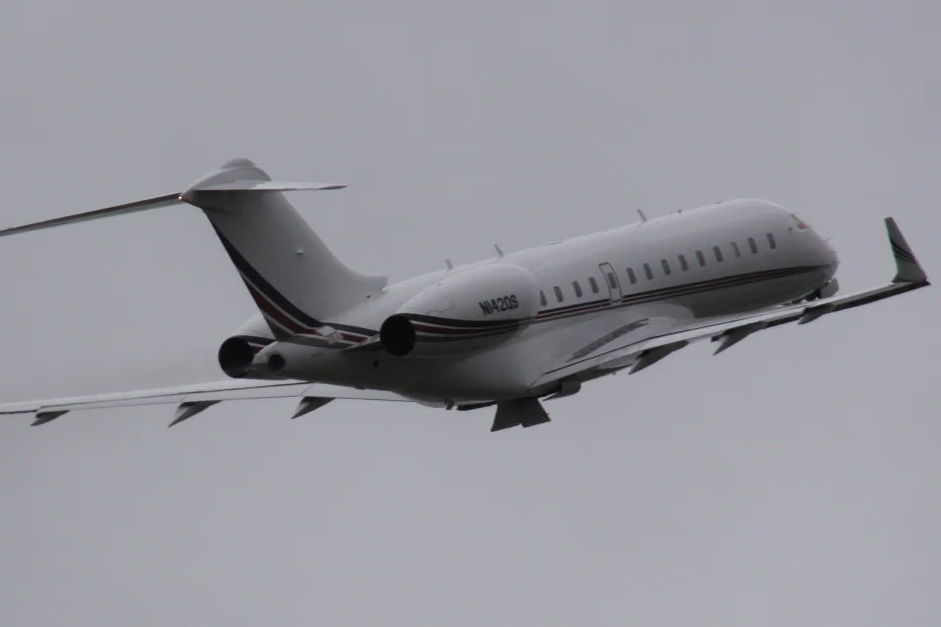 N142QS — Business jet