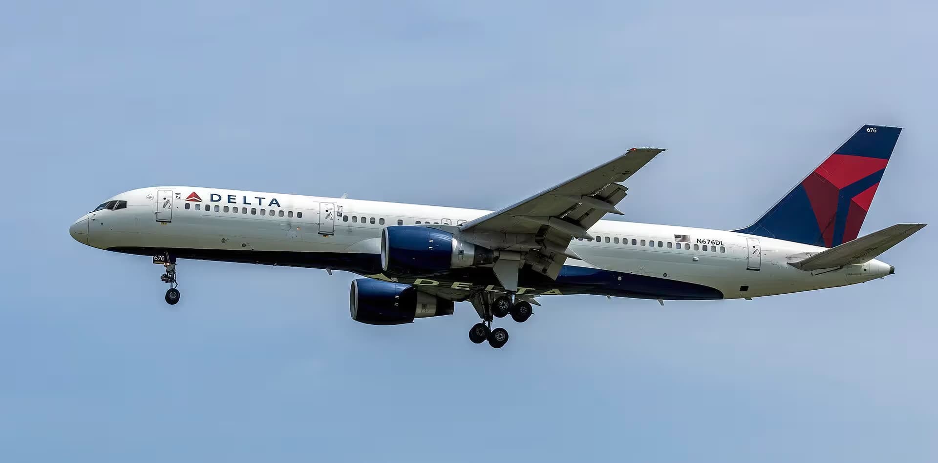 N676DL — Boeing