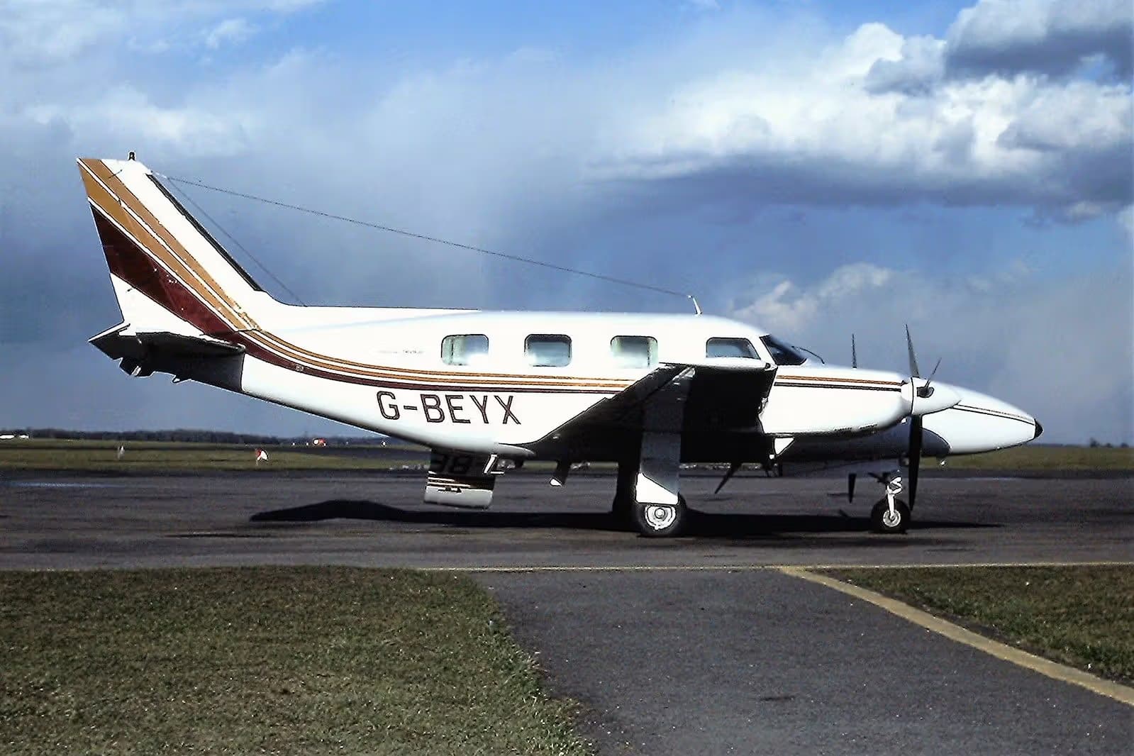 G-BEYX — Piper
