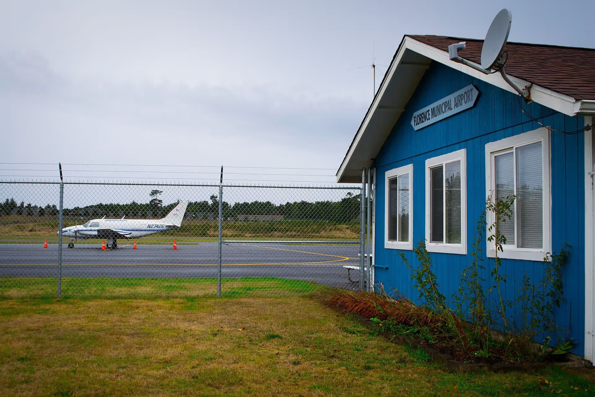 N27426 — Single-engine aircraft at Florence Municipal Airport