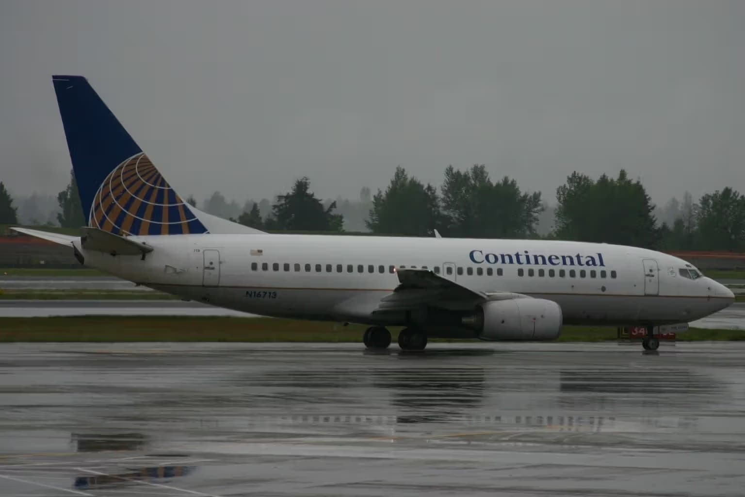 N16713 — Boeing