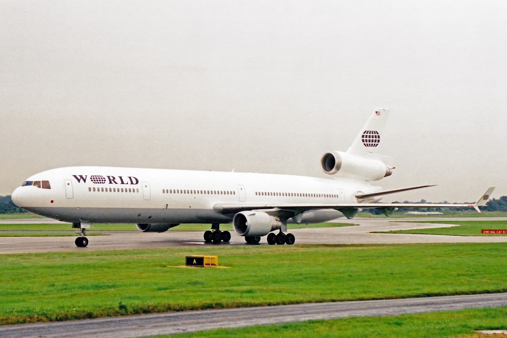 N279WA — Douglas