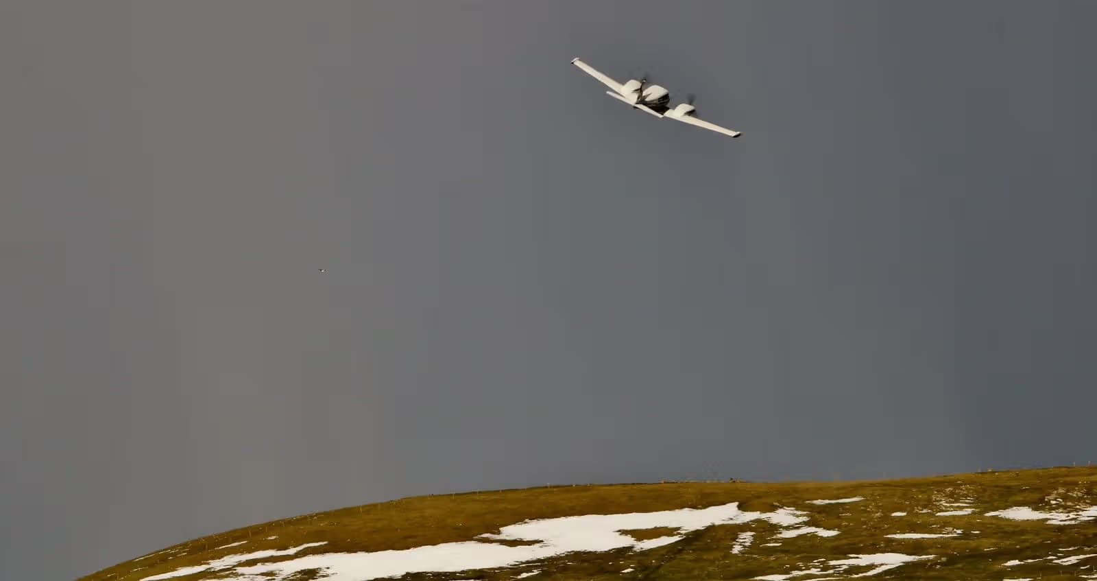 N4297A — Twin-engine aircraft