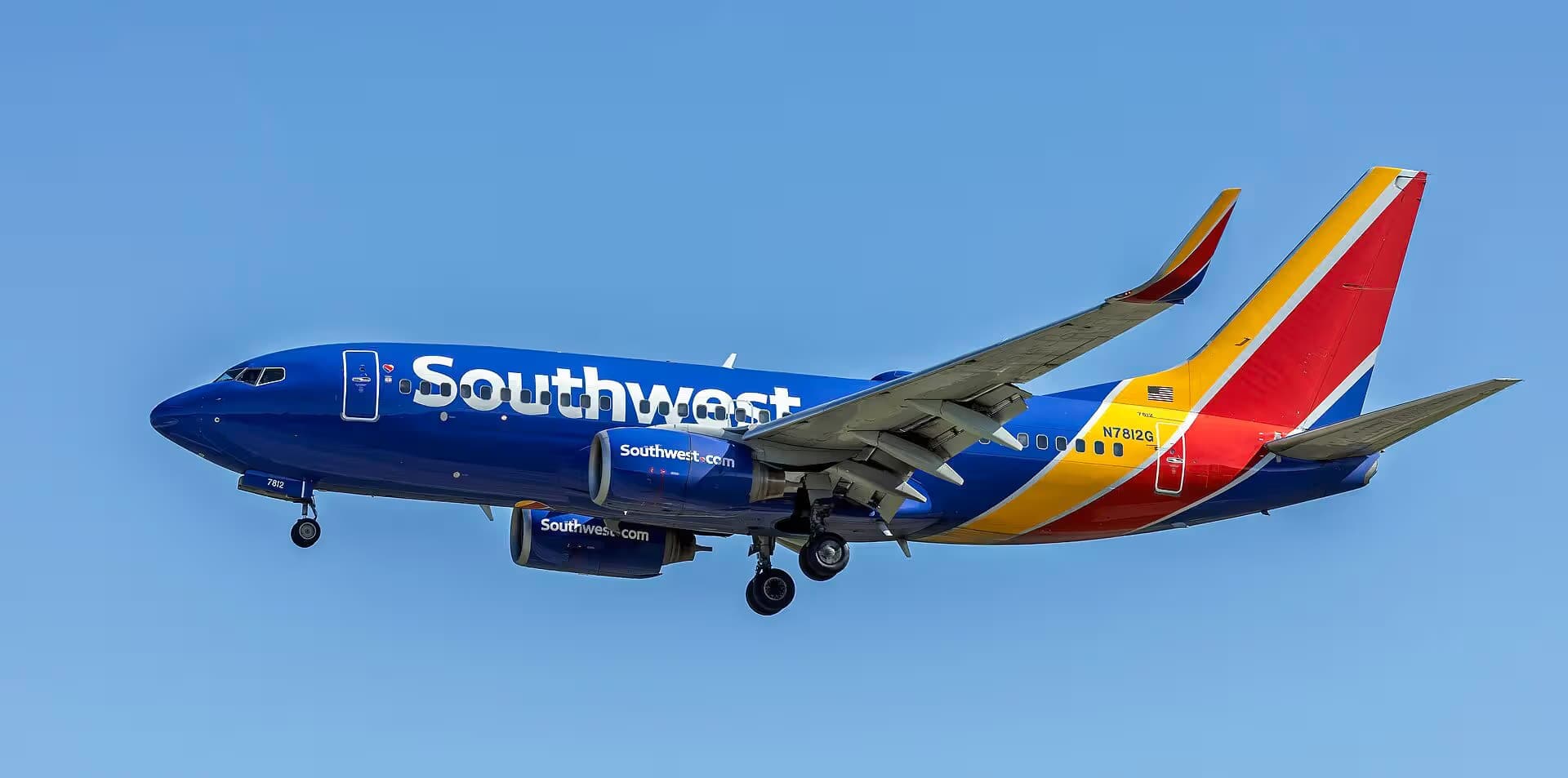 N7812G — Twin-engine aircraft
