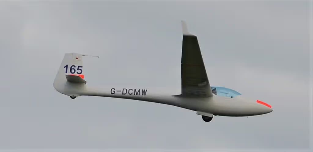 G-DCMW — Glider