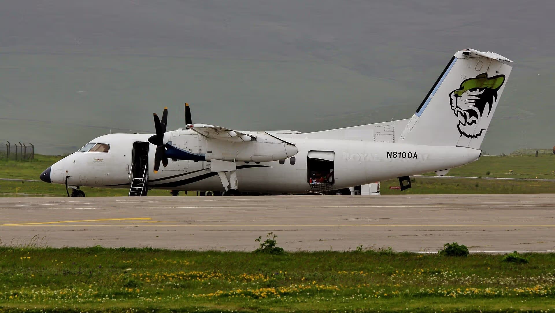 N8100A — Aircraft