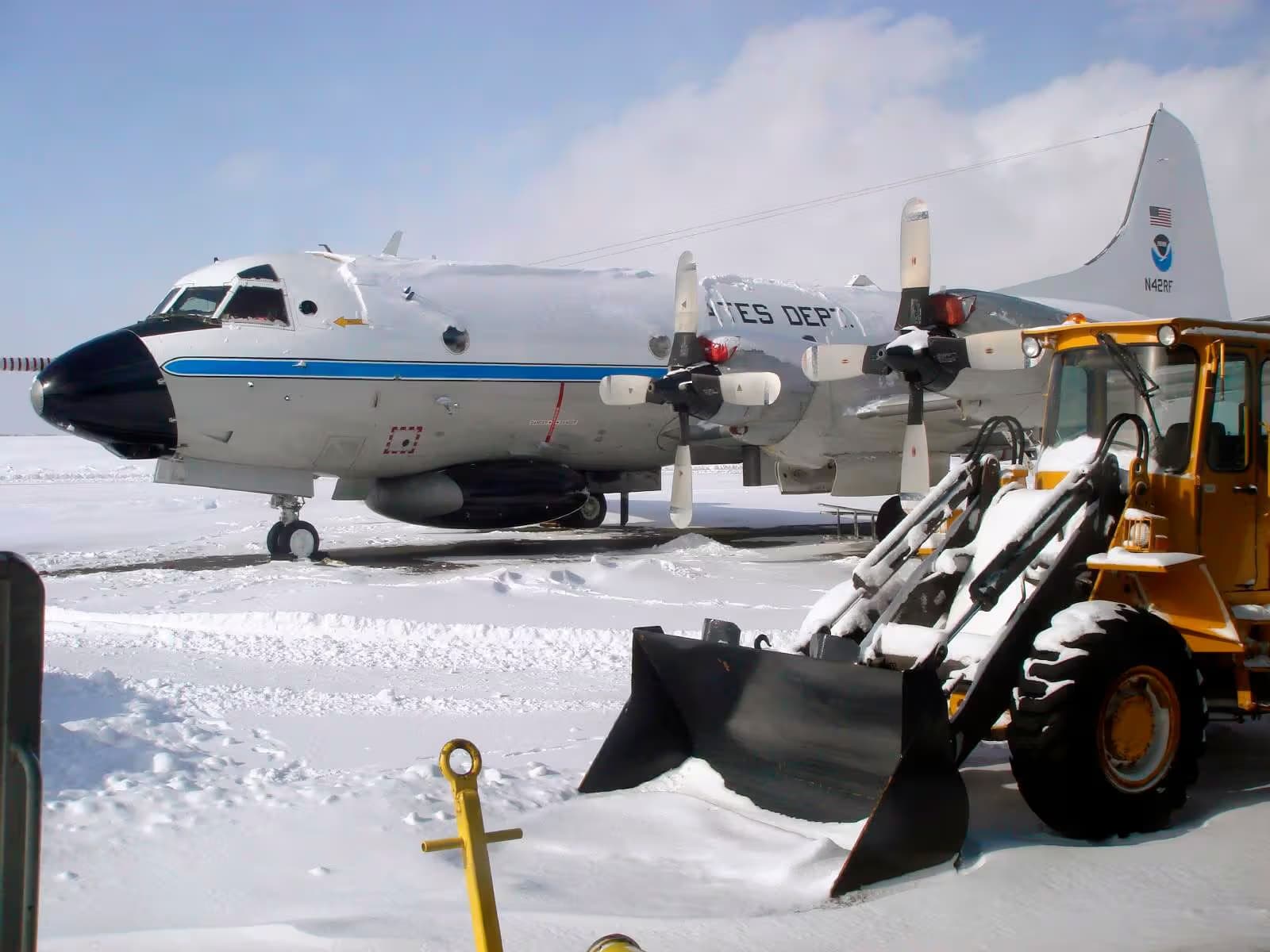 N42RF — Lockheed