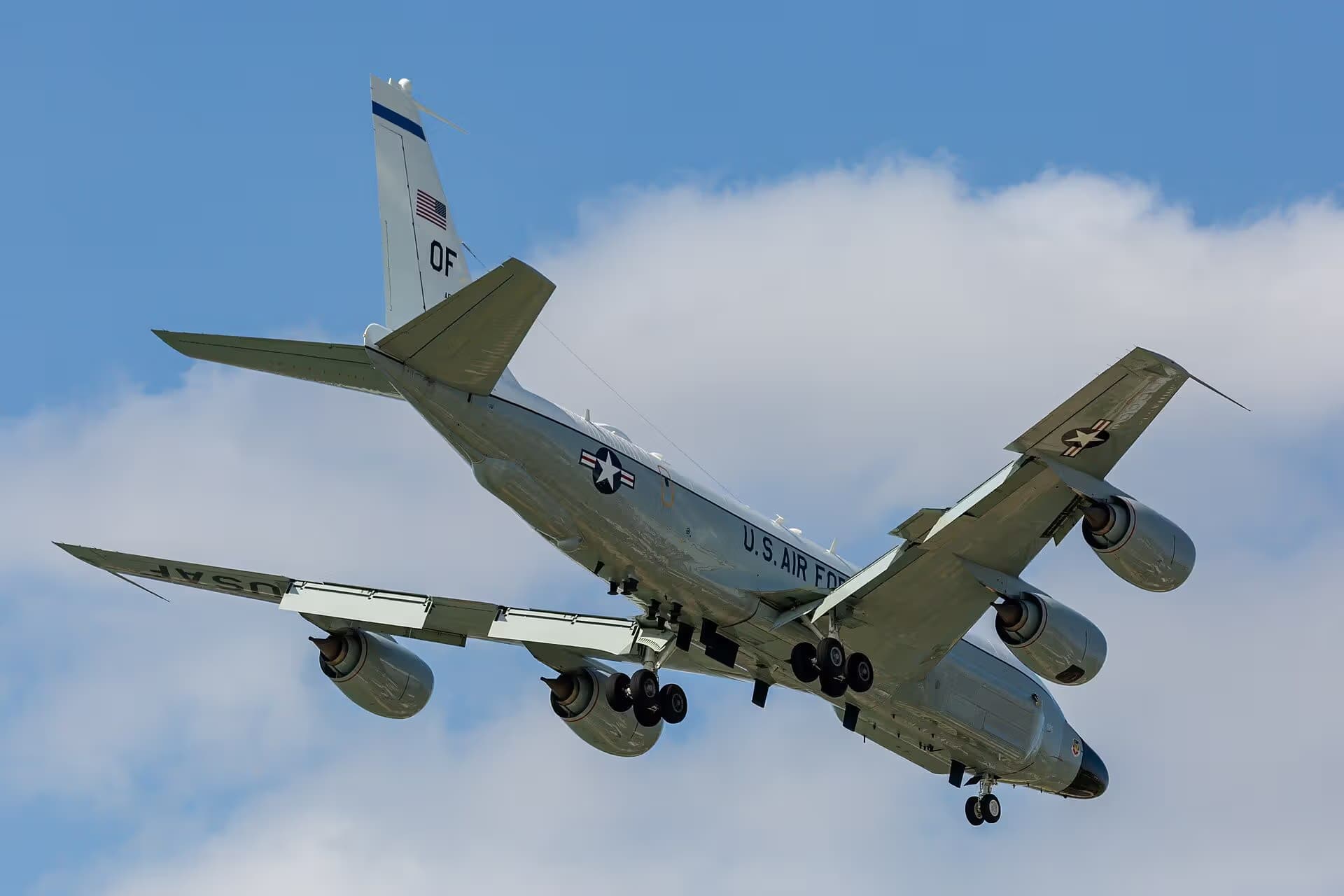 Unidentified — Aircraft