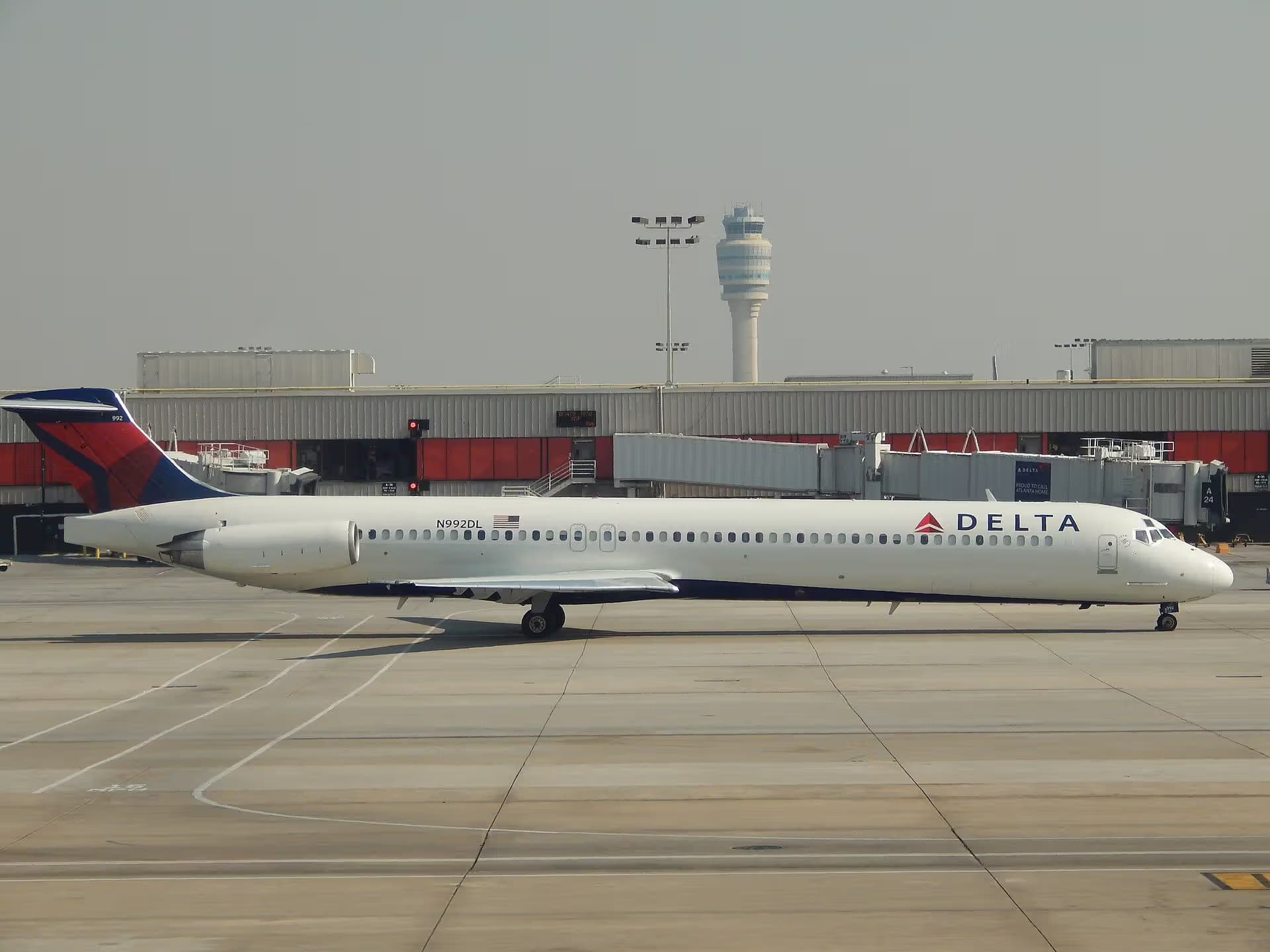 N992DL — Aircraft