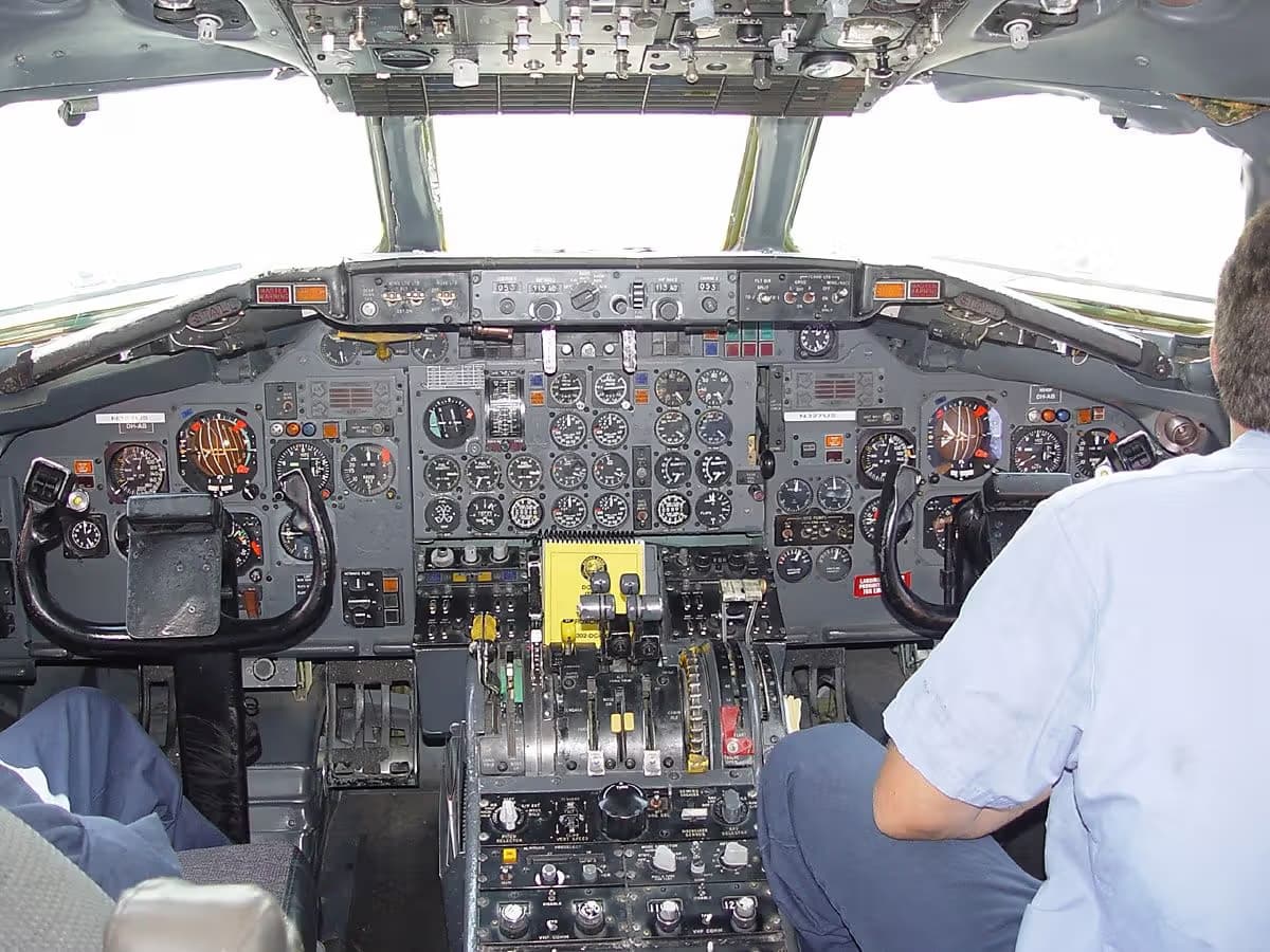 N327US — Aircraft