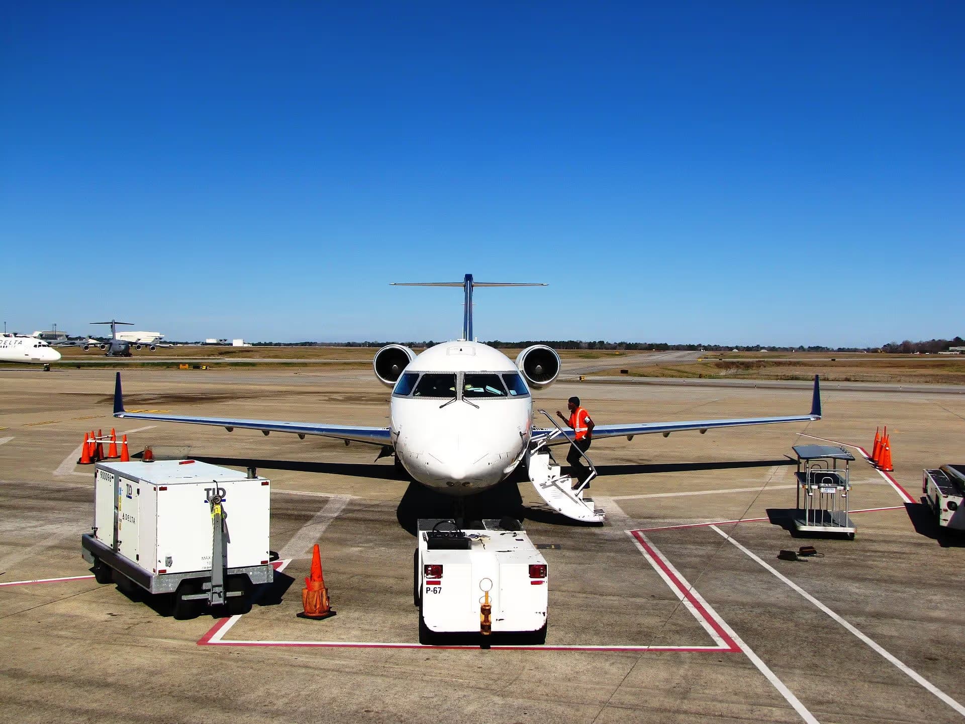 N8837B — Bombardier