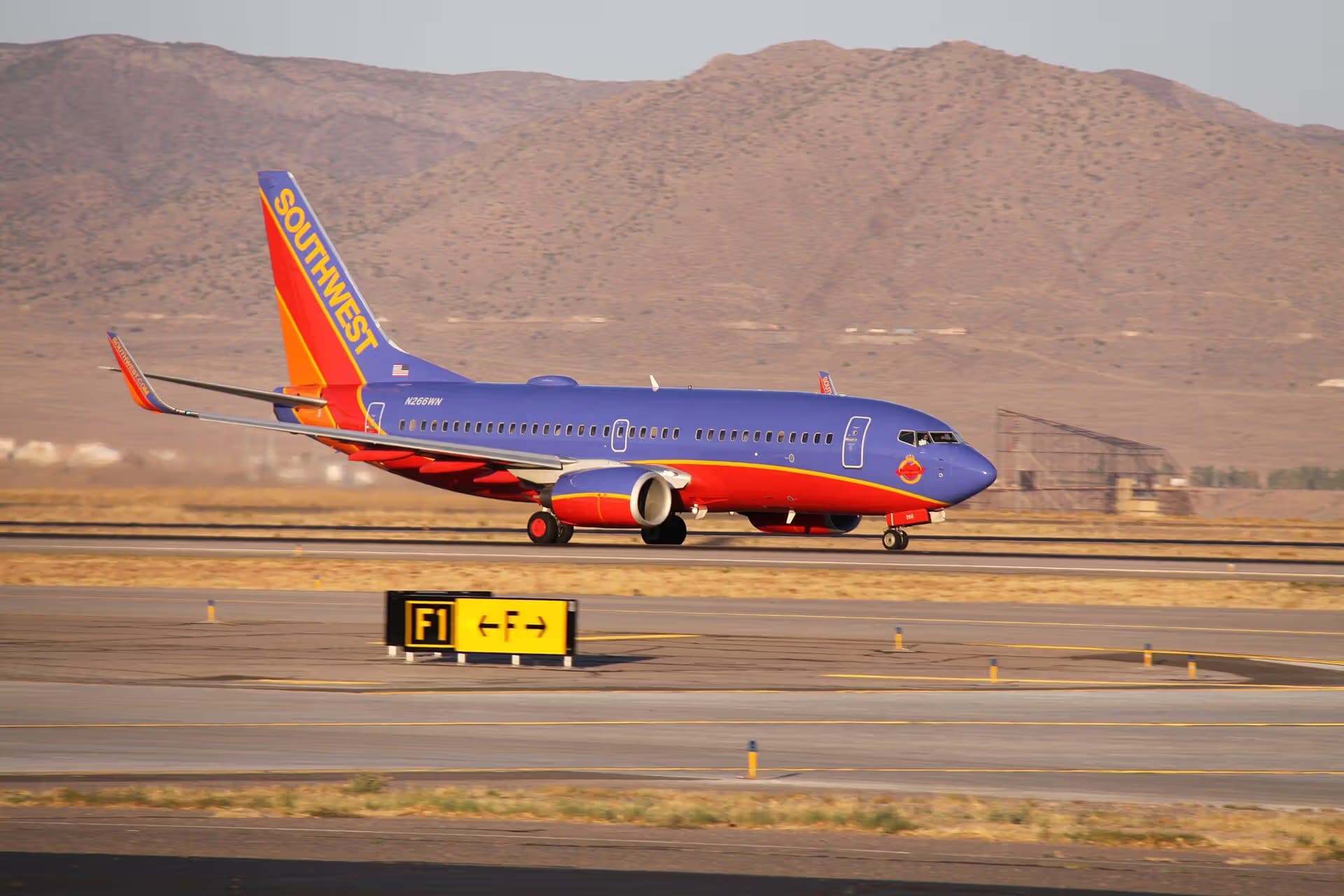 N266WN — Boeing