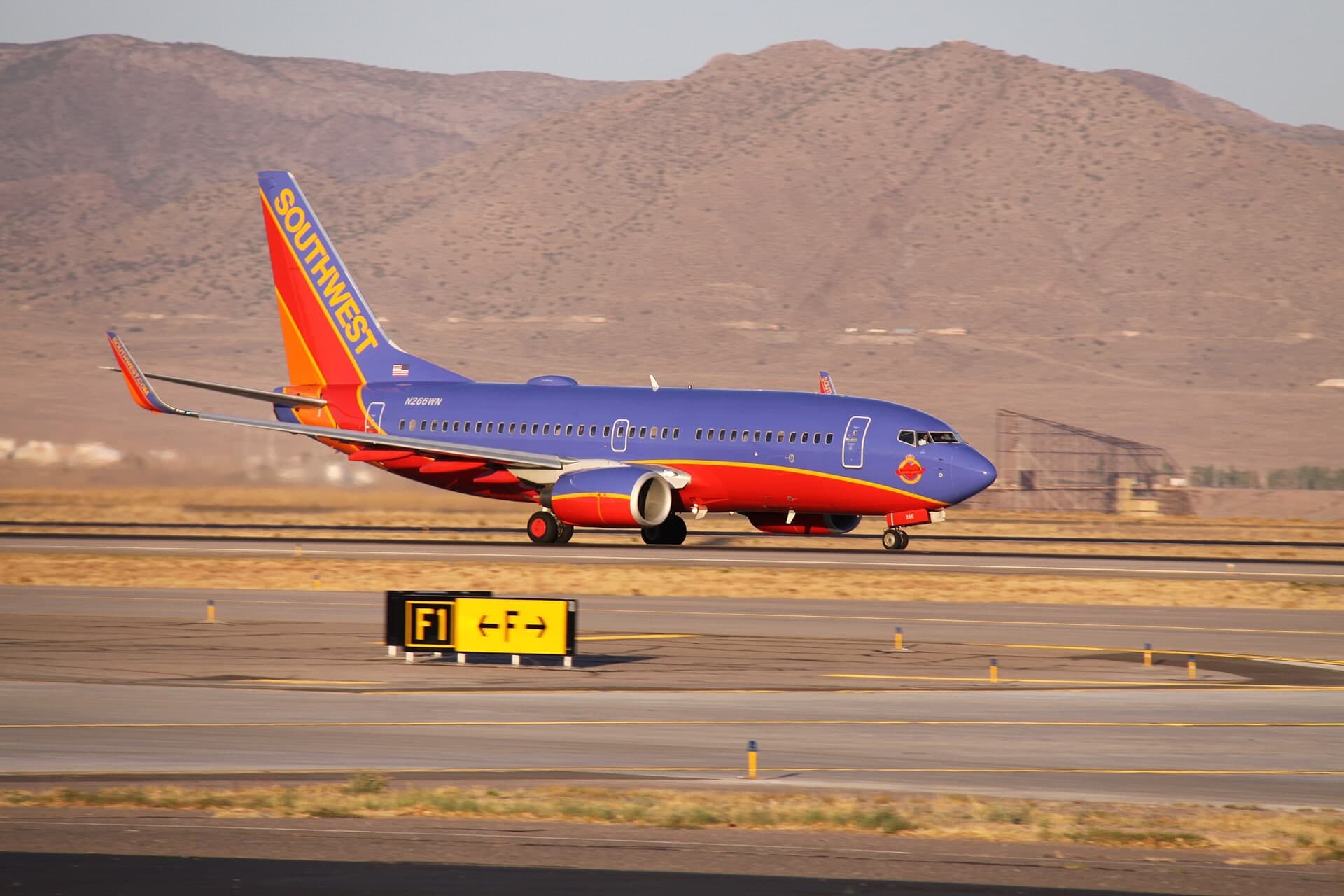 N266WN — Boeing