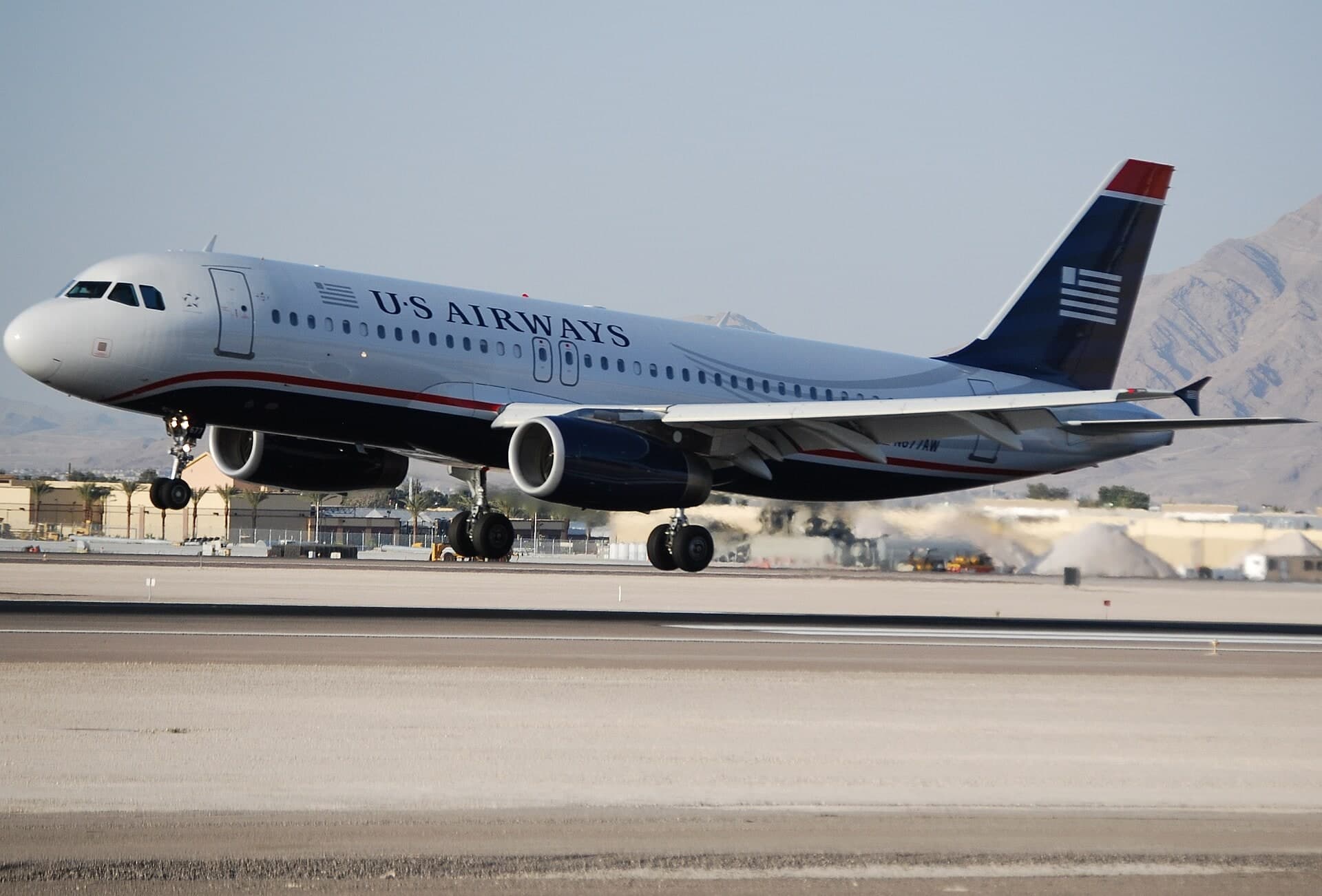 N677AW — Airbus