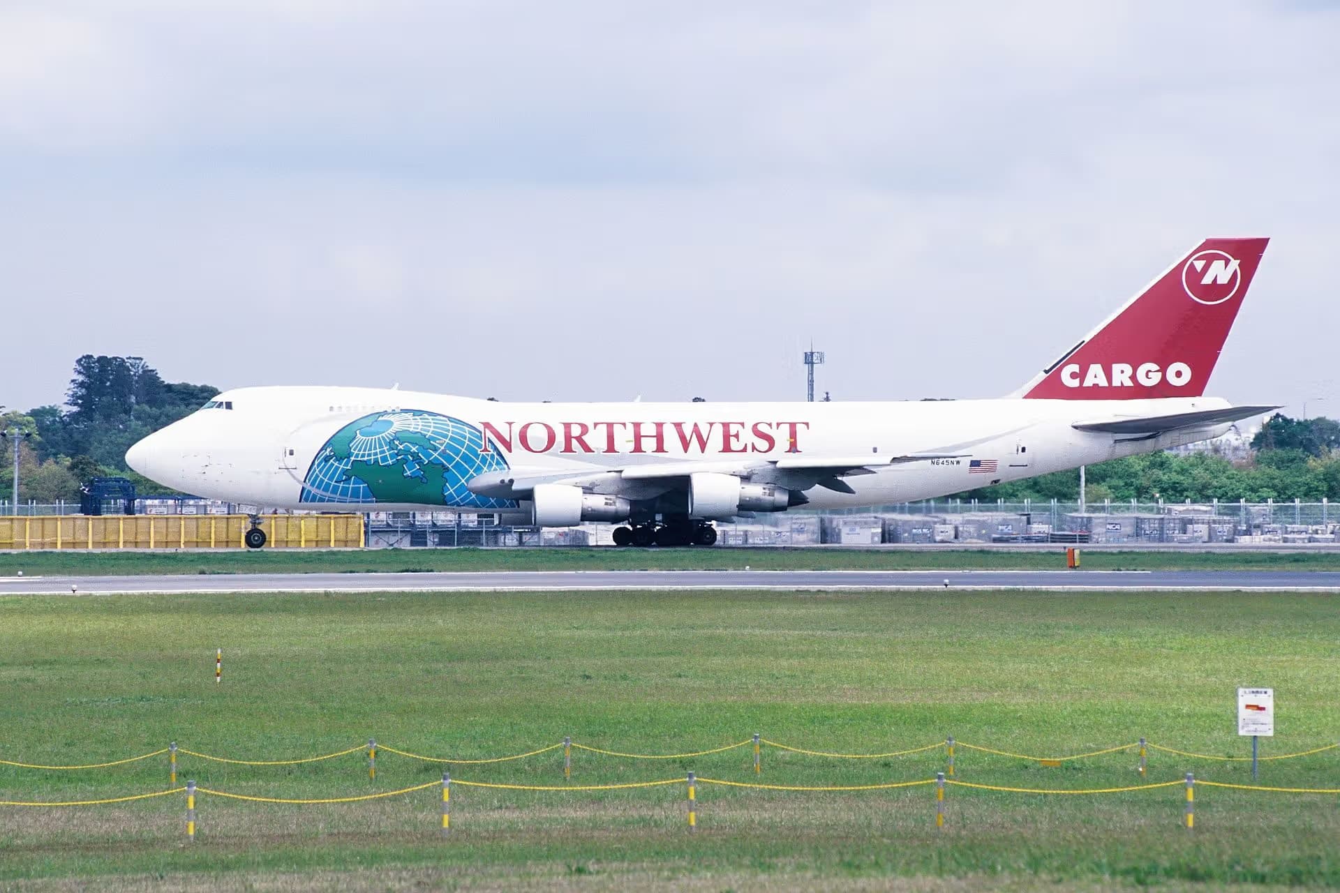 N645NW — Boeing