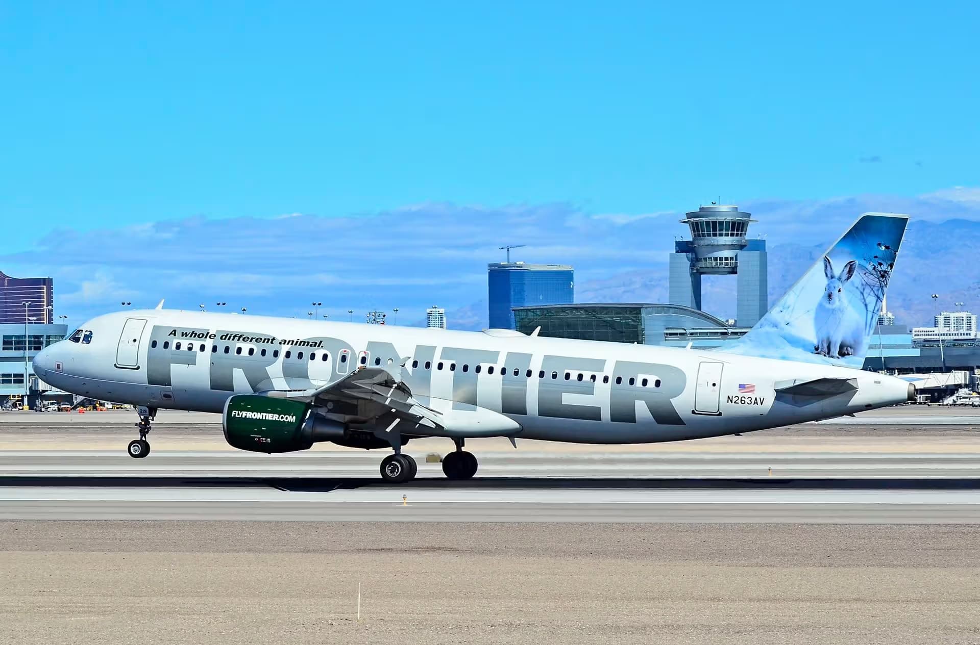 N263AV — Airbus