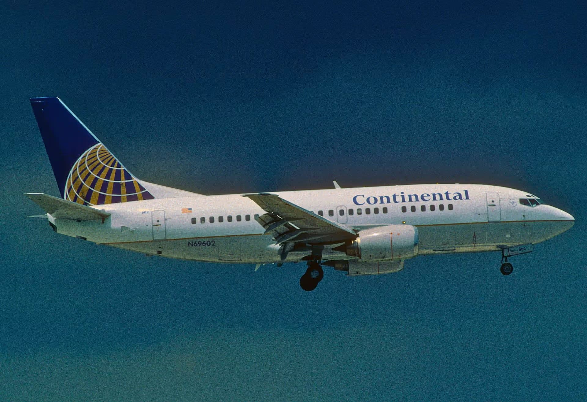 N69602 — Twin-engine aircraft