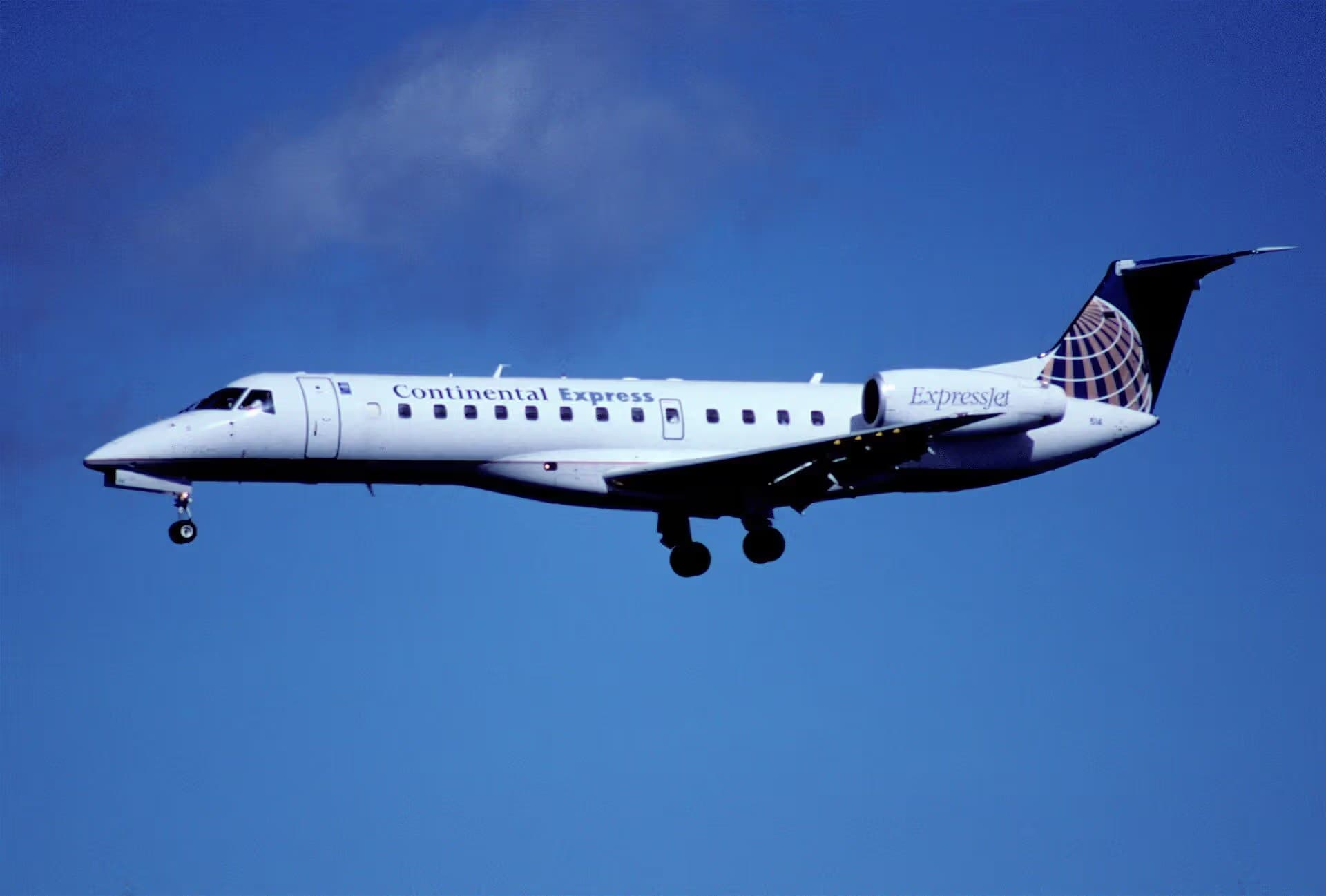 N14514 — Twin-engine aircraft