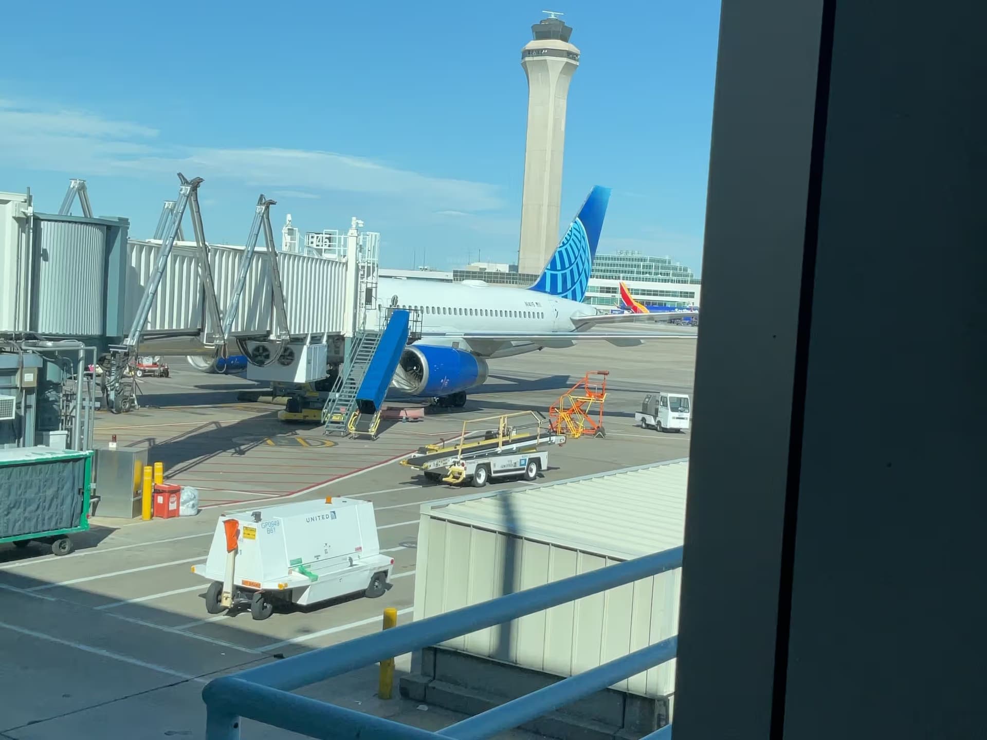 N141S — Larsell Robert DAVIS DA2A at Denver International Airport