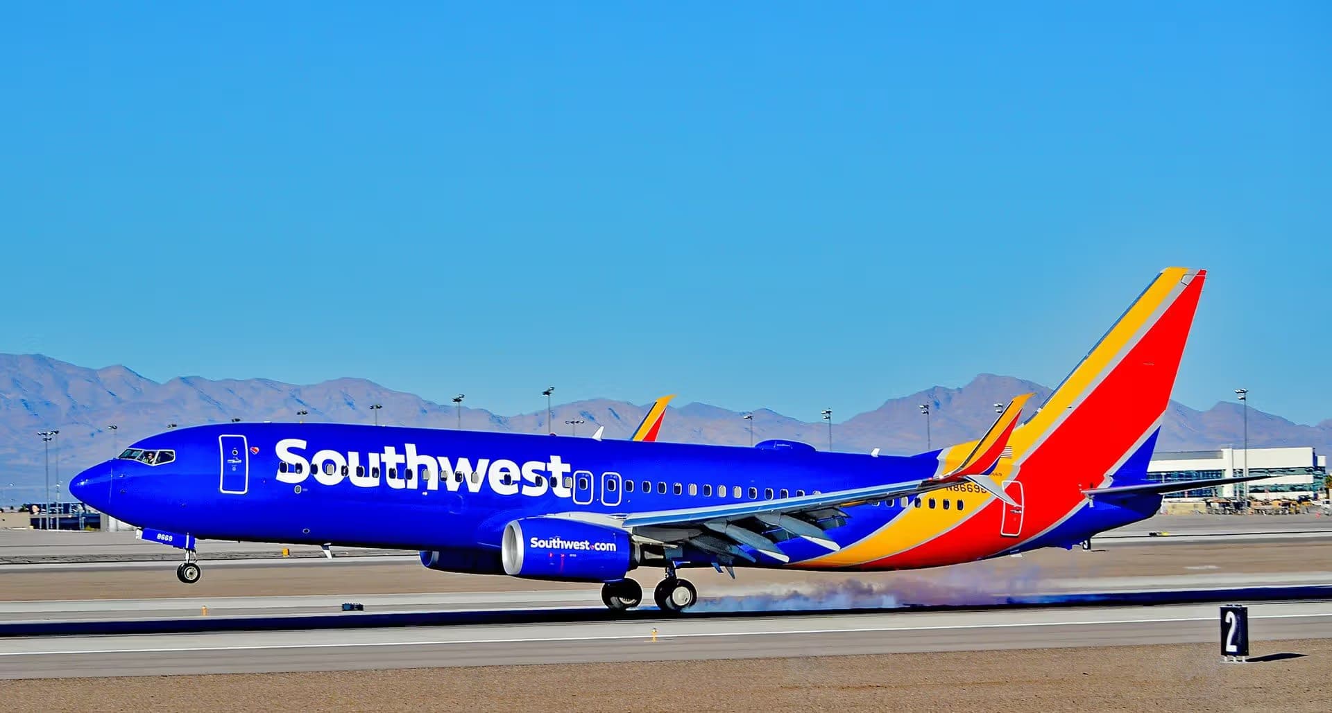 N8669B — Boeing