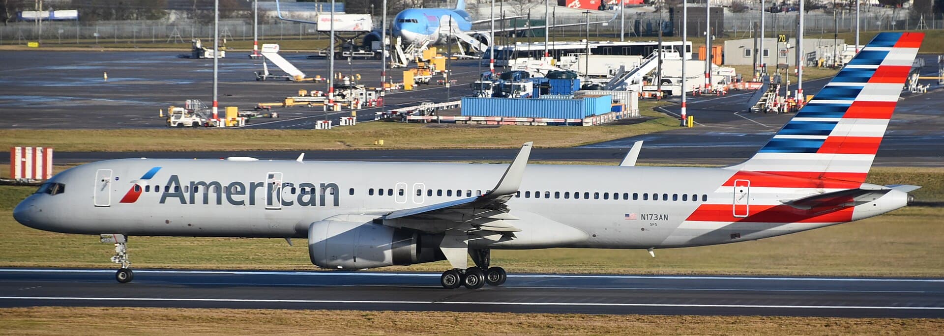 N173AN - Twin-engine aircraft