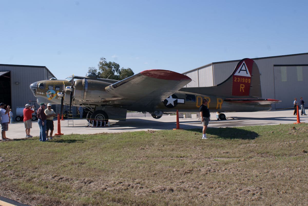 - Twin-engine aircraft