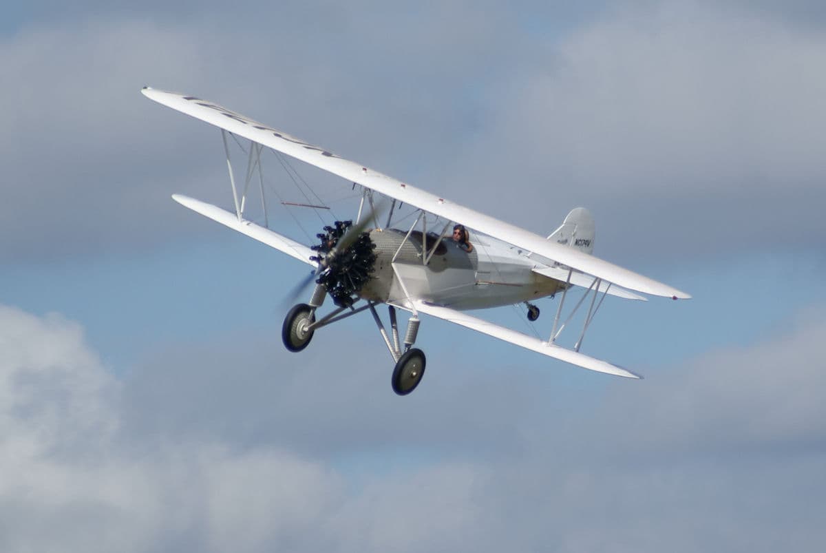 - Single-engine aircraft