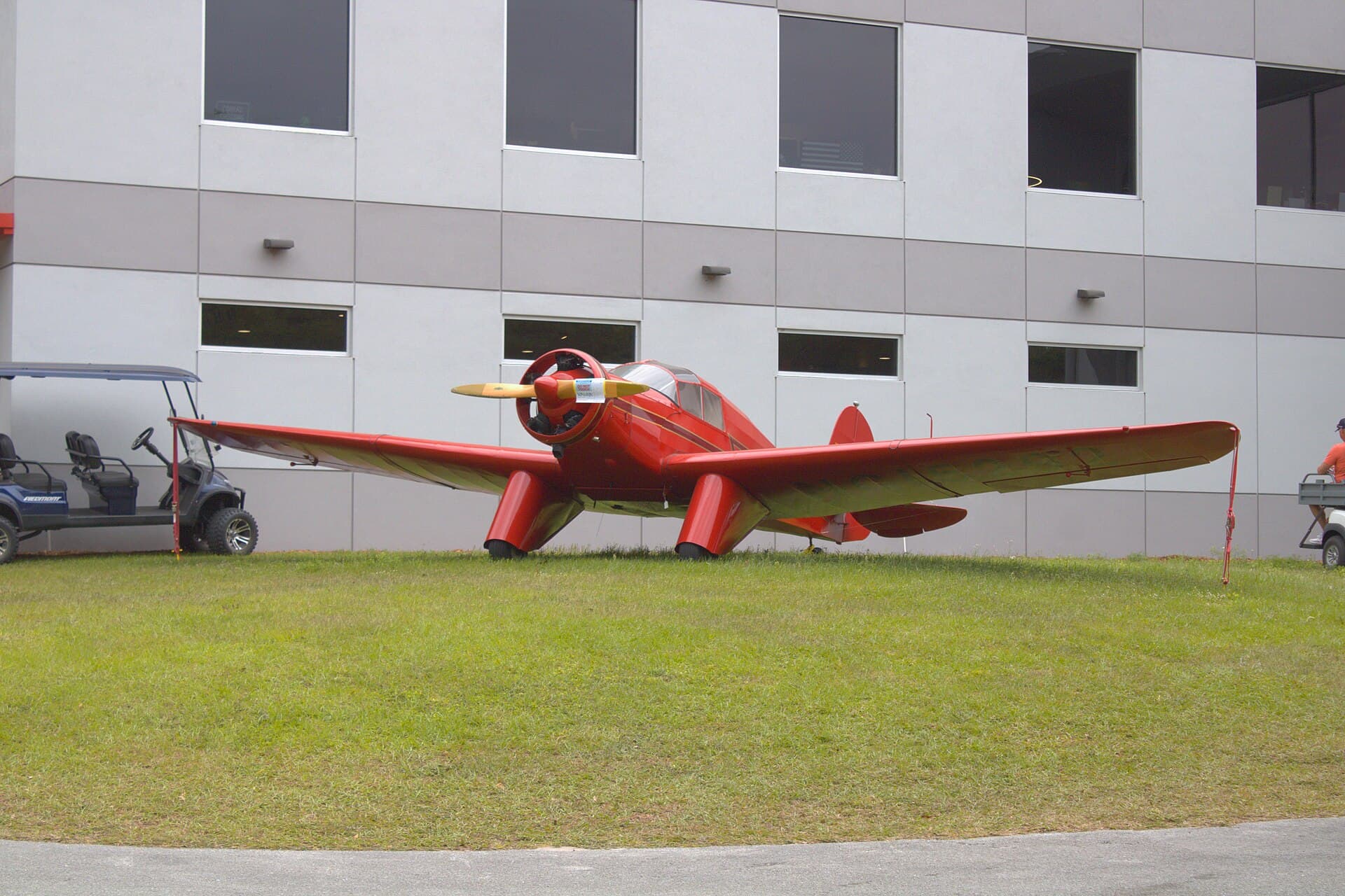 - Single-engine aircraft
