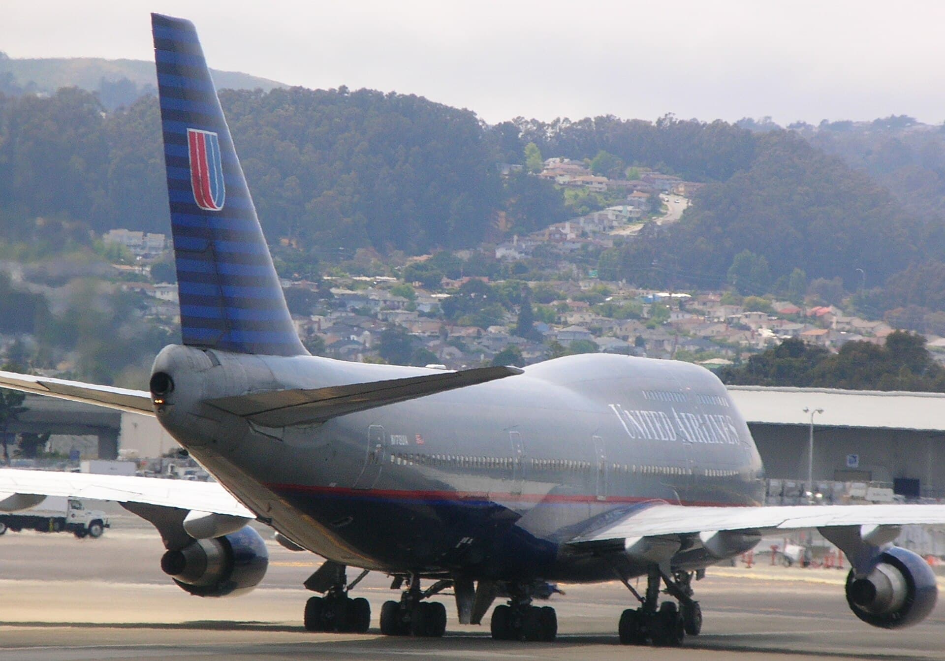 N178UA - Boeing